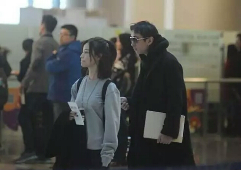 富二代会盯上什么样的女孩，有钱人一般会看上的女人（到底是什么女人能把放荡不羁的富二代收入囊中）