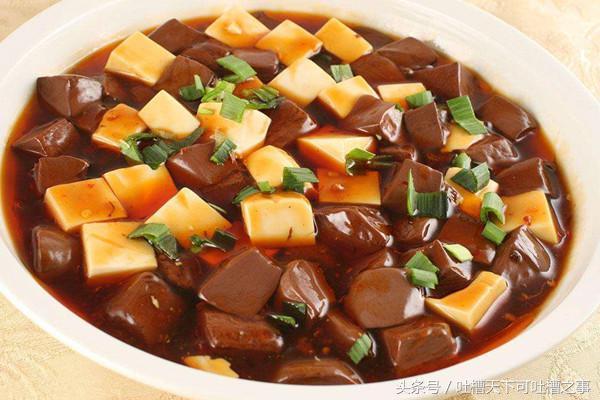 鸭血豆腐咋做的，鸭血豆腐这么做