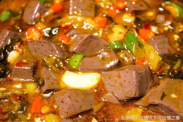 鸭血豆腐咋做的，鸭血豆腐这么做