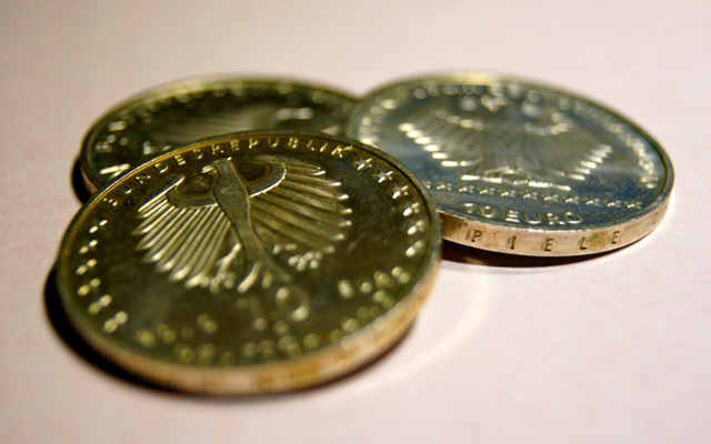 通胀和通缩的危害 通胀和通缩哪个更可怕，恶性通货膨胀的危害（通货紧缩又有什么危害呢）