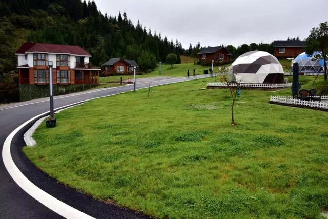 秦岭服务区是海拔多少米,到秦岭服务区多少公里(中国最美七大高速服务区) 秦岭服务区是海拔多少米,到秦岭服务区多少公里(中国最美七大高速服务区)