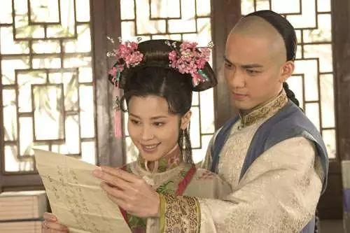 孔雀东南飞打一字，孔雀东南飞打一字谜（一首诗藏了十六个爱情故事）