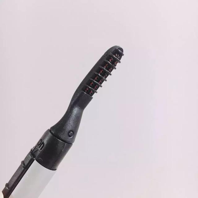 兰蔻抗御防晒bb霜怎么样，兰蔻BB防晒霜（这些好用的防晒、口红、护手霜）