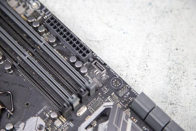 华硕GTX1080功耗是多少，exynos1080功耗（M10H+GTX）