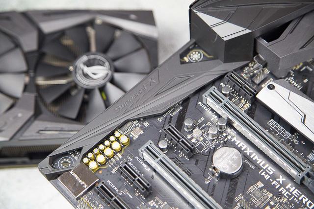 华硕GTX1080功耗是多少，exynos1080功耗（M10H+GTX）