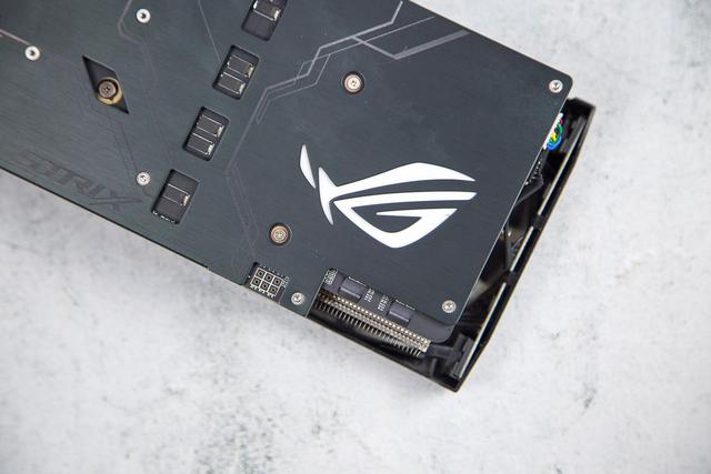 华硕GTX1080功耗是多少，exynos1080功耗（M10H+GTX）