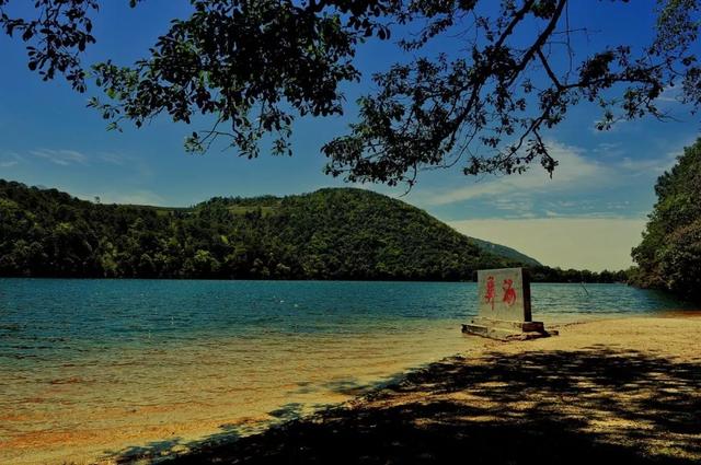 四川旅游线路推荐，四川旅游线路推荐一下（5条精品旅游线路让你领略凉山风情）