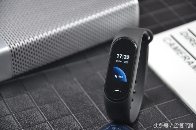 小米手环3卡包怎么添加，小米手环3卡包怎么添加微信（小米有品智能手环评测）