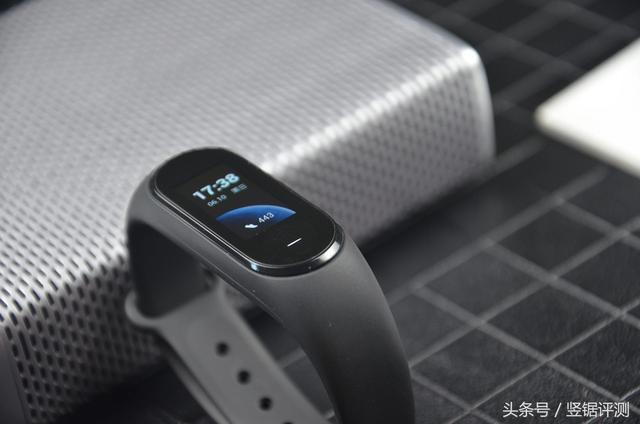 小米手环3卡包怎么添加，小米手环3卡包怎么添加微信（小米有品智能手环评测）