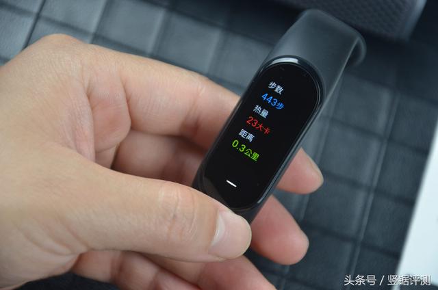 小米手环3卡包怎么添加，小米手环3卡包怎么添加微信（小米有品智能手环评测）
