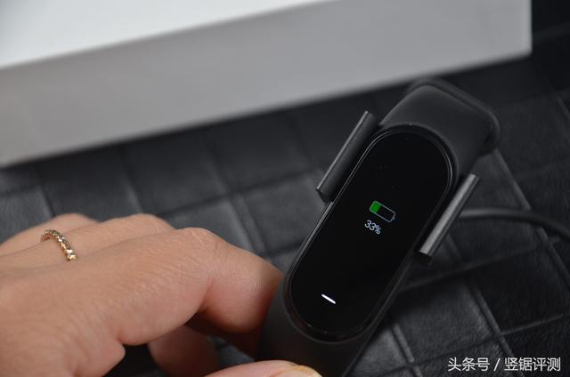 小米手环3卡包怎么添加，小米手环3卡包怎么添加微信（小米有品智能手环评测）