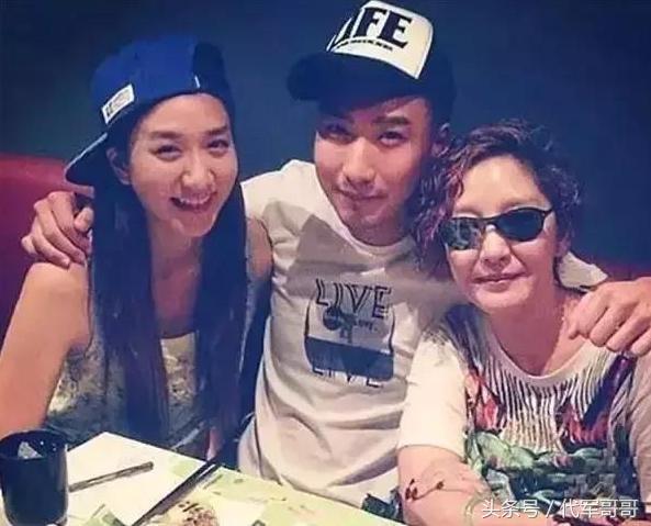 康敏扮演者叫什么雪梨，康敏扮演者（揭秘53岁女星雪梨的成名经历与感情生活）