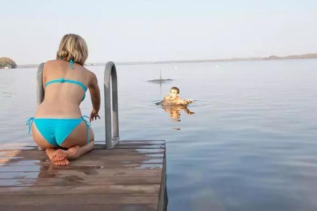 这三部鲨鱼电影你们看过么，都在这10部电影里了