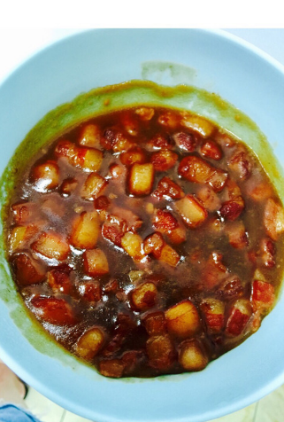 经典广式叉烧包的做法，广式叉烧包的正宗做法视频（红人说——教你做早茶必备之正宗广式叉烧包）