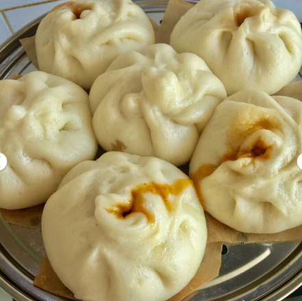 经典广式叉烧包的做法，广式叉烧包的正宗做法视频（红人说——教你做早茶必备之正宗广式叉烧包）