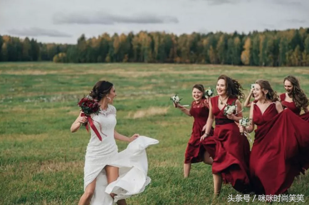 许多新人不知道的伴娘礼服颜色的讲究，伴娘礼服有什么讲究（伴娘服的禁忌颜色，你知道吗）