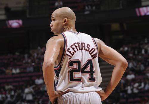 02总决赛数据 02年总决赛,姚明场均41 21夺冠,为何没有拿到fmvp?