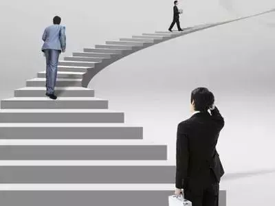 好看的红二代官场小说介绍几本，官场十大小说红色官运（官场微小说：局长的布局）