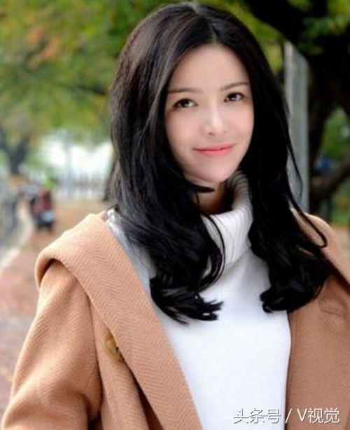 赵红霞在《憨媳当家》中饰 钱顺妮杨佩婷在《憨媳当家》中饰 张金凤.