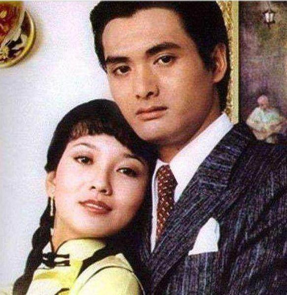 62岁周润发唯一亲生女儿曝光，孩子是她生的，难怪一直不敢公开