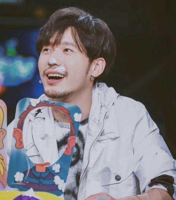 朱正廷粉丝应援口号，朱正廷给粉丝的话（各家有才的应援口号了解一下）