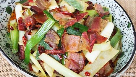 腊肉怎么吃最好吃，腊肉的正确吃法（吃到停不下<做法自取>）
