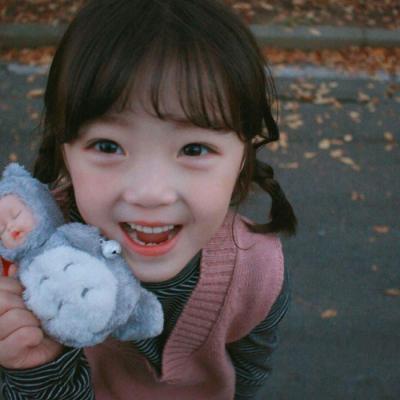 可爱的美少女，微信头像，可爱的美少女（漂亮的可爱小萝莉微信头像女生）