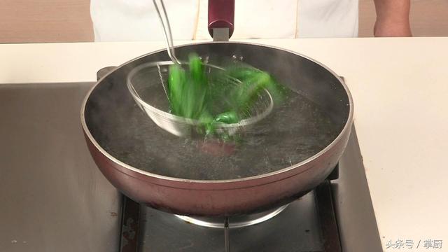 团鱼怎么做才好吃，甲鱼怎么做法好吃（妈妈做的菜就是好吃）