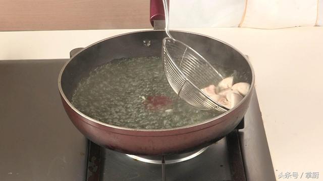 团鱼怎么做才好吃，甲鱼怎么做法好吃（妈妈做的菜就是好吃）