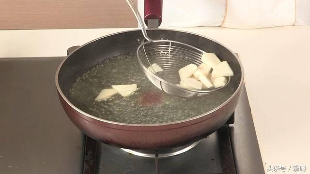 团鱼怎么做才好吃，甲鱼怎么做法好吃（妈妈做的菜就是好吃）