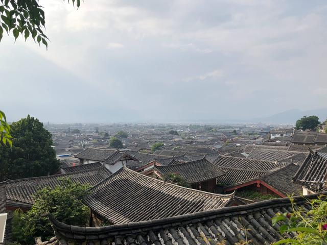 华住购花间堂股权，华住购花间堂股权有什么目的（华住4.6亿收购花间堂71.2%股权）