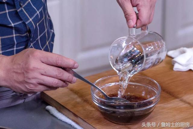 红烧鲽鱼的家常做法，红烧鲽鱼身的做法窍门（你吃过“轻红烧”的料理吗）