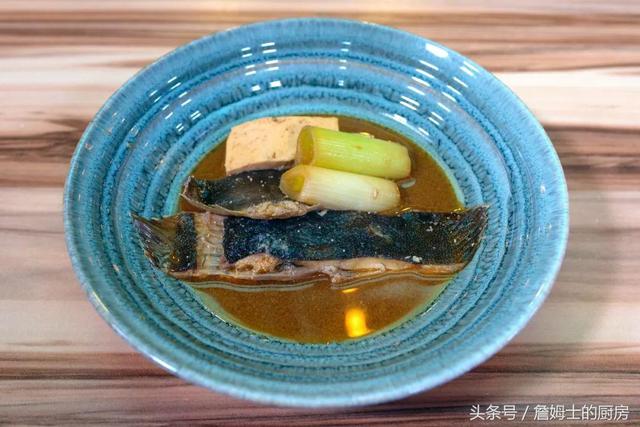红烧鲽鱼的家常做法，红烧鲽鱼身的做法窍门（你吃过“轻红烧”的料理吗）