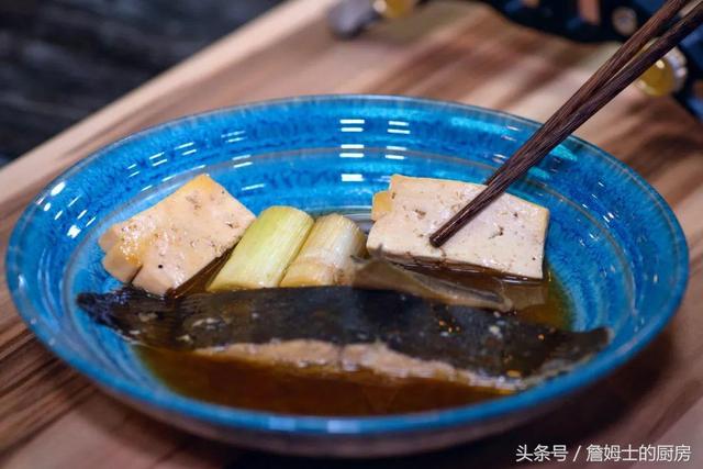 红烧鲽鱼的家常做法，红烧鲽鱼身的做法窍门（你吃过“轻红烧”的料理吗）