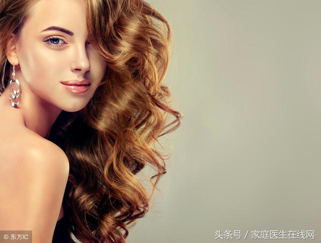 卷发棒对头发伤害大吗，卷发棒和烫发哪个更伤头发（不说瞎话，这些危害你能感受到）