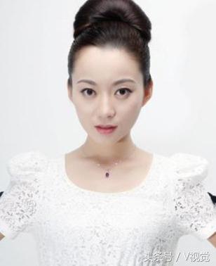 杨坤个人资料，杨坤个人资料简介老婆（出生于内蒙古包头市的演艺圈名人）