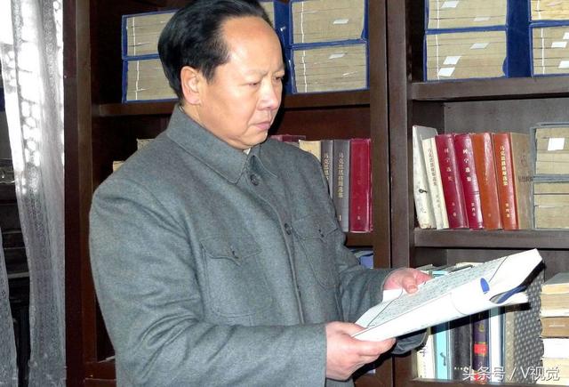 杨坤个人资料，杨坤个人资料简介老婆（出生于内蒙古包头市的演艺圈名人）