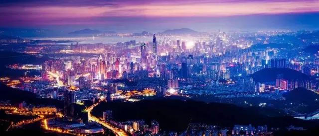 觥筹交错下一句，花前月下下一句是什么（觥筹交错中谈笑风生的“官二代”田小姐）