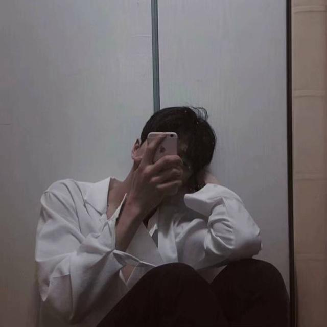 男生照片丑的 真实，超丑的男生头像微信（人丑还颜控）