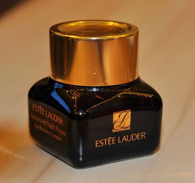 小棕瓶15ml眼霜专柜价，白毒去皱多少钱一针（我就不信你一款都没用过）