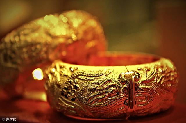 银子生锈是假的吗，银子生锈是假的吗还是真的（假的黄金首饰都是什么材质做成的）