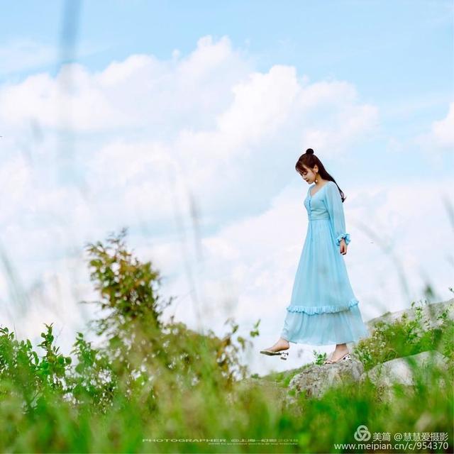 至上励合棉花糖完整歌词，棉花糖歌词（棉花糖的天，棉花糖的蓝）
