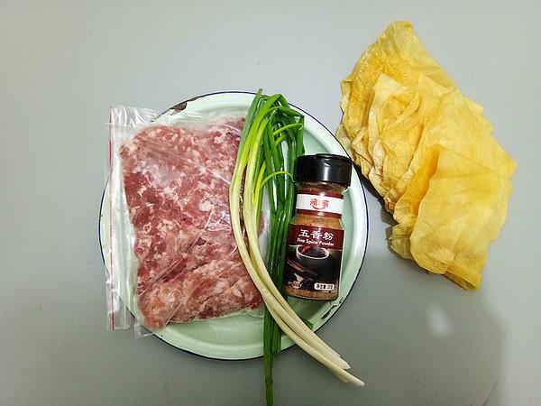 葱花肉的家常做法，葱爆肉的家常做法（能当菜下酒也能当零食解馋）