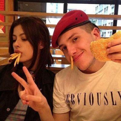 欧美情侣头像微信,欧美情侣头像(超甜蜜欧美情侣微信头像一对两张) 欧美情侣头像微信,欧美情侣头像(超甜蜜欧美情侣微信头像一对两张)