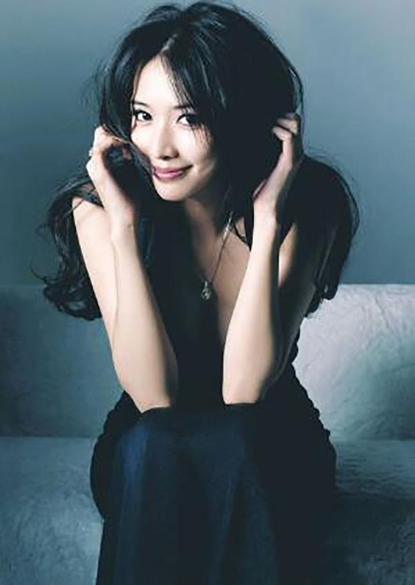 饶雪漫所有小说，饶雪漫所有的小说（当年做过她书模的人都火了）