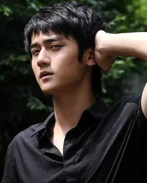 饶雪漫所有小说，饶雪漫所有的小说（当年做过她书模的人都火了）