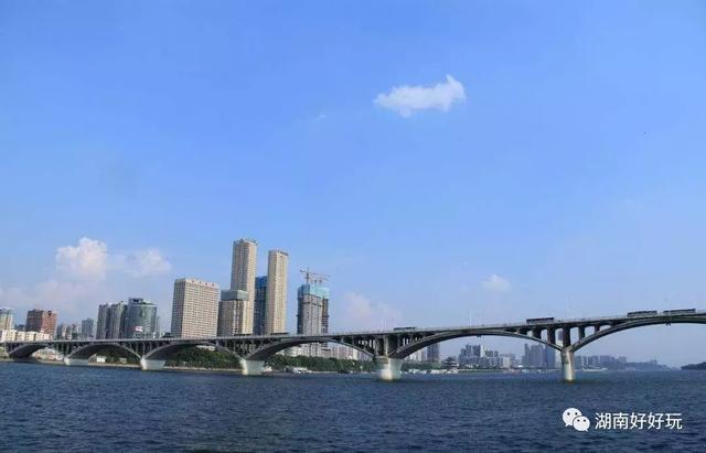 九龙仓为什么选在长沙，长沙九龙仓是谁的（长沙最适合玩耍的6大“网红”地标）