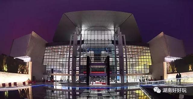 九龙仓为什么选在长沙，长沙九龙仓是谁的（长沙最适合玩耍的6大“网红”地标）