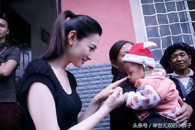 42岁李小冉自曝最近在学育儿知识，这是结婚3年终于怀孕了？