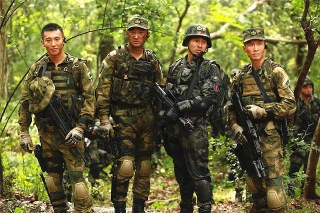 1,《绝地枪王》演员表:于毅,周扬,张鲁一,孙松,贺丹丹(贺云馨),李若嘉